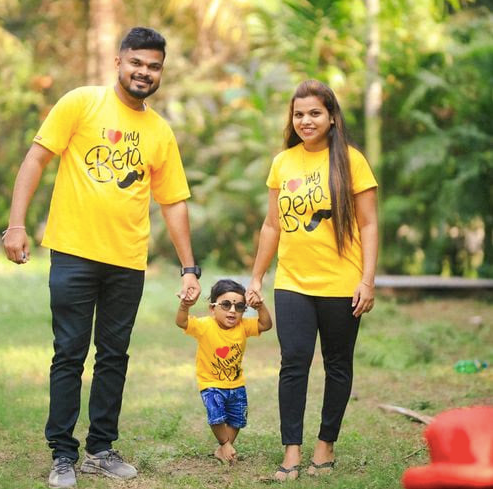I Love My Beta, I Love My Mummy Papa, Family of 3 T-Shirts Combo (Yellow)
